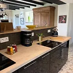 בית נופש La Forge, 10 Personnes A 10 Min Du Puy Dufou Chateaumur