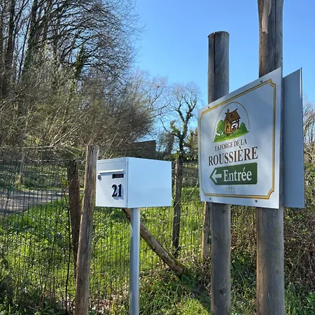 펜션 La Forge, 10 Personnes A 10 Min Du Puy Dufou